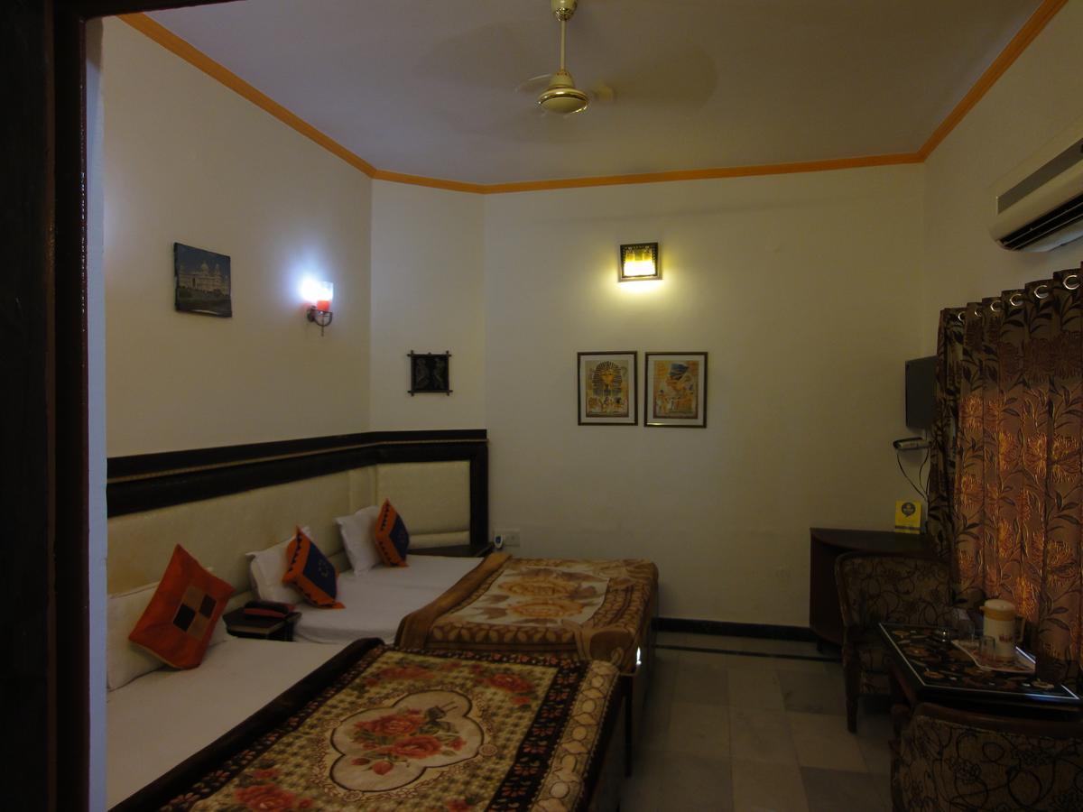 Hotel Taj Plaza, Vip Road, Agra Агра Экстерьер фото