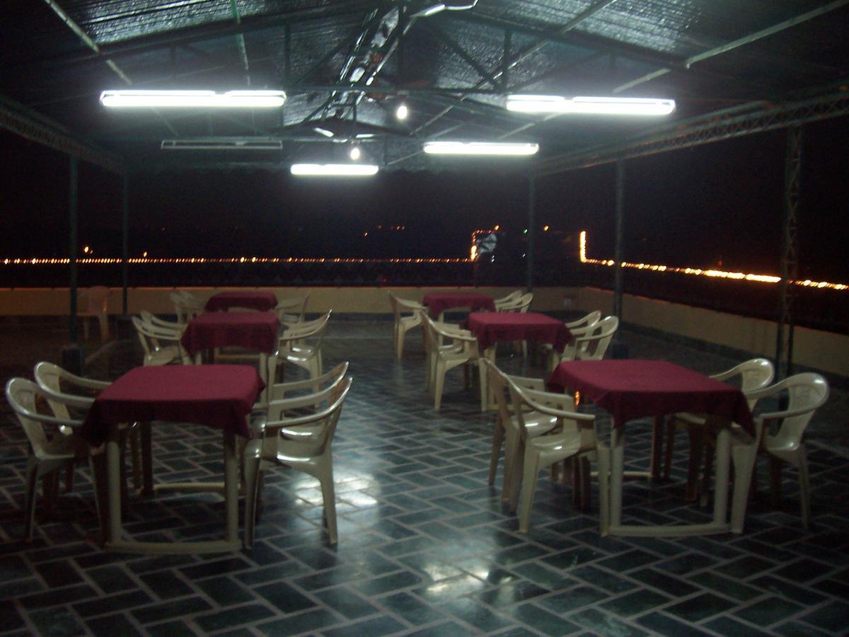 Hotel Taj Plaza, Vip Road, Agra Агра Экстерьер фото