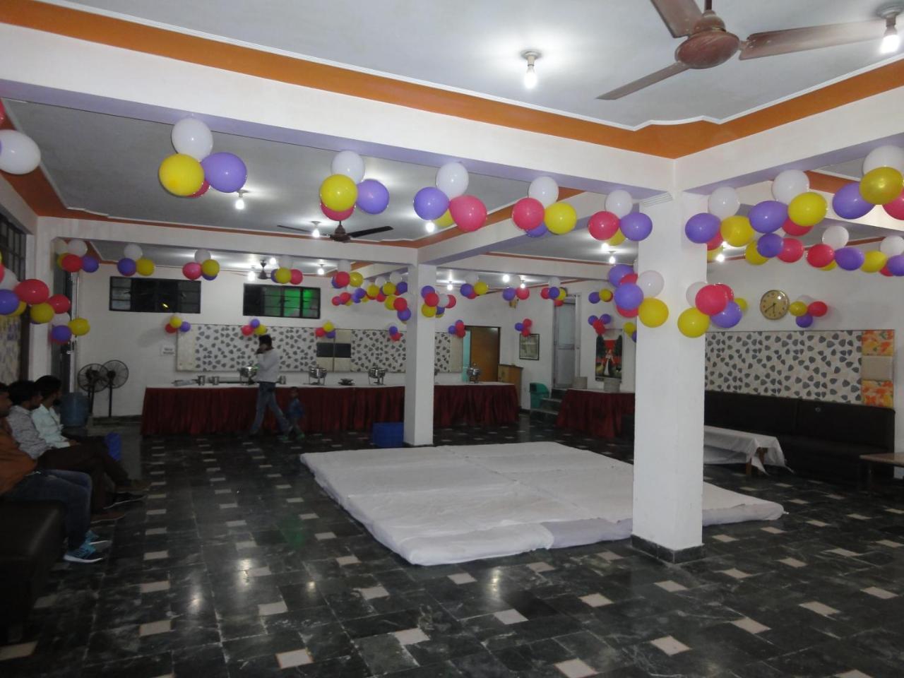 Hotel Taj Plaza, Vip Road, Agra Агра Экстерьер фото